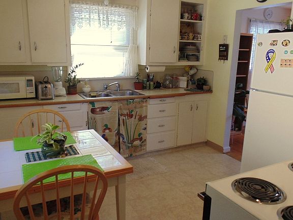 Light & Bright Kitchen