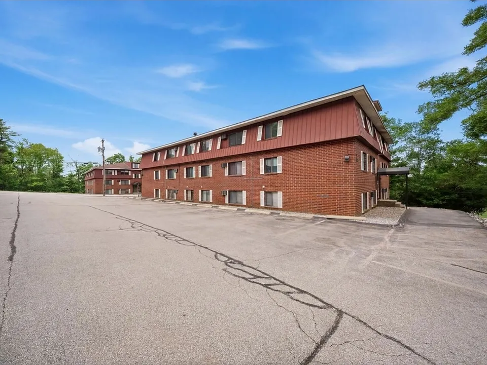 555 Calef Rd #4