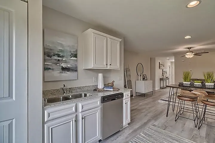 2110 Catlet Ct — Photo 7