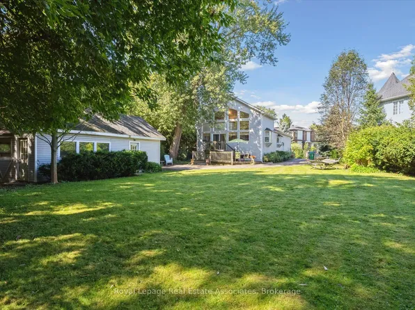 708 Montbeck Cres, Mississauga, ON L5G 1P3