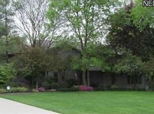 2645 Hickory Ln, Pepper Pike, OH 44124