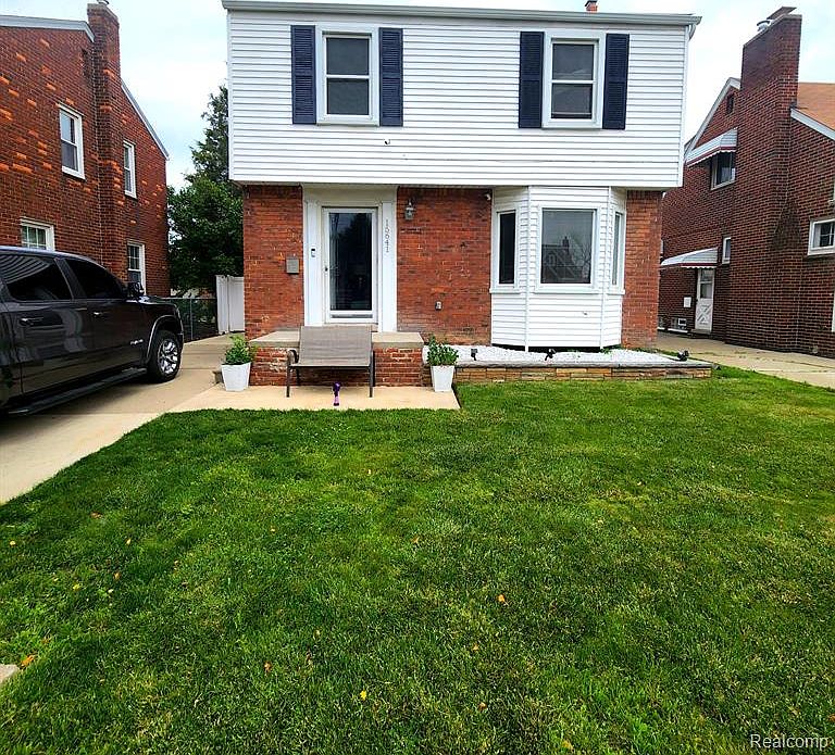 15641 Stricker Ave, Eastpointe, MI 48021 Zillow