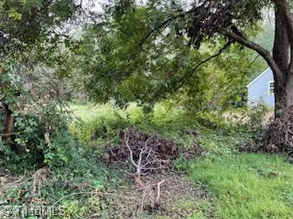 Grace Ave, Burlington, NC 27217