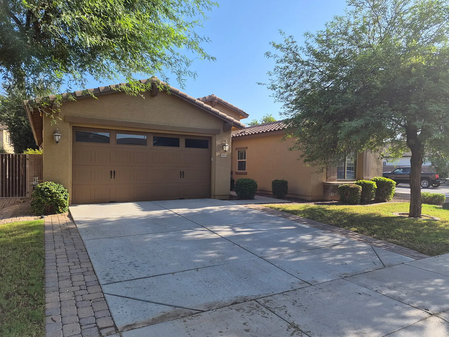 2678 E Ficus Way — Photo 3