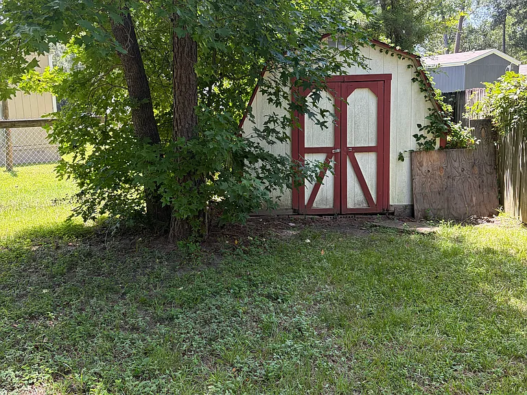 7922 Willowick Dr — Photo 26