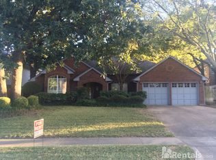 537 Post Oak Rd, Grapevine, TX 76051