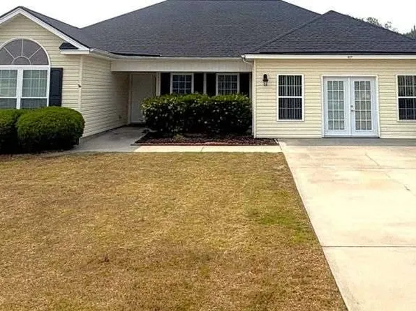 627 Hampstead Ave, Statesboro, GA 30458