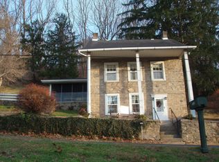 1329 Seidersville Rd, Bethlehem, PA 18015