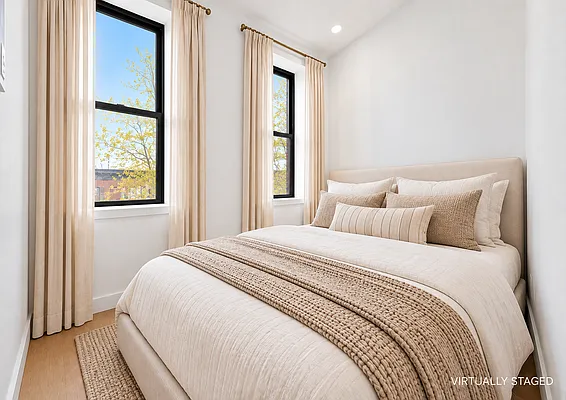 Bedroom, photo 2