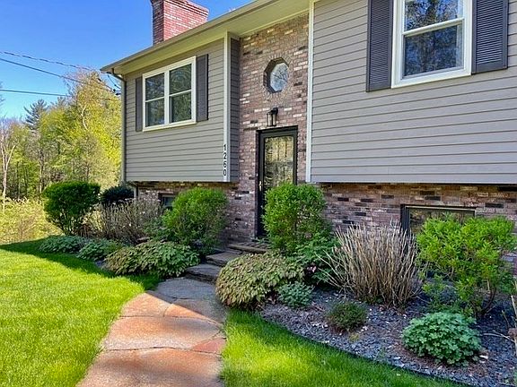 4th image of 1260 Westhampton Rd