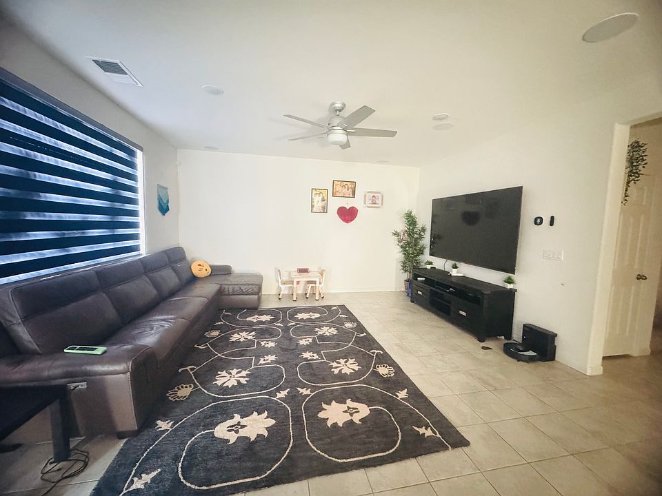 1st image of 176 Hermosa Ct