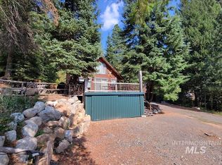 1511 W Mountain Rd, Donnelly, ID 83615