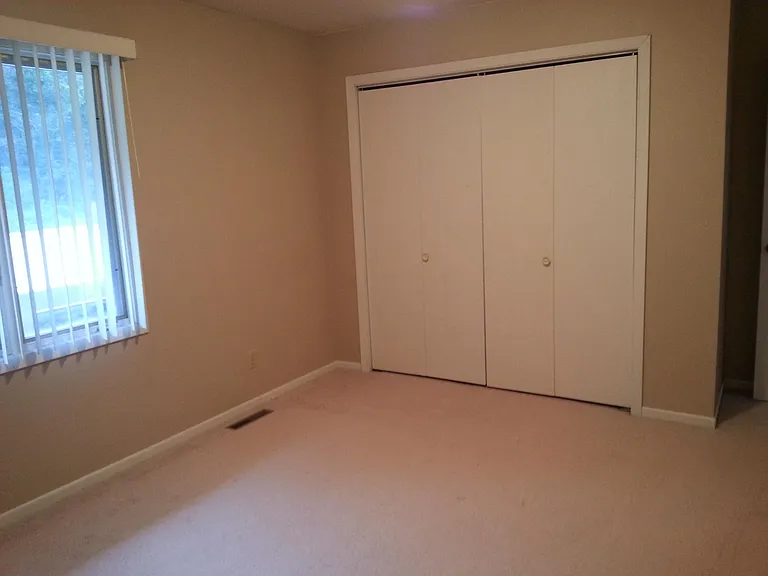 Upstairs bedroom 2