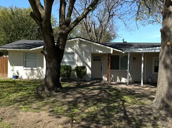 3651 Palm Dr, Mesquite, TX 75150