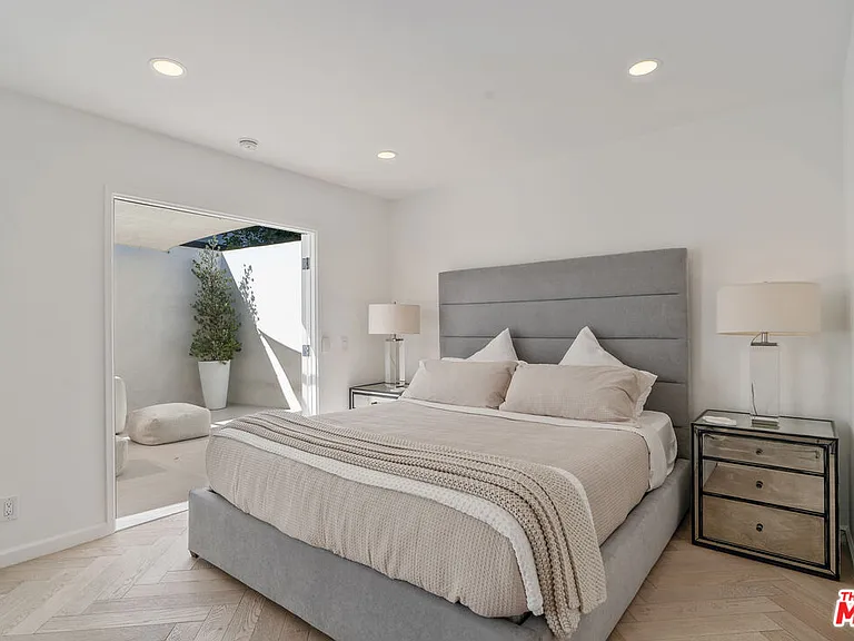 3479 Wonder View Dr — Photo 43
