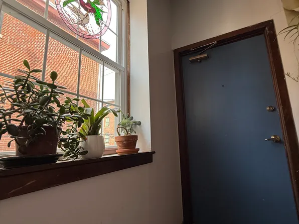 784 S 2nd St APT 2, Philadelphia, PA 19147