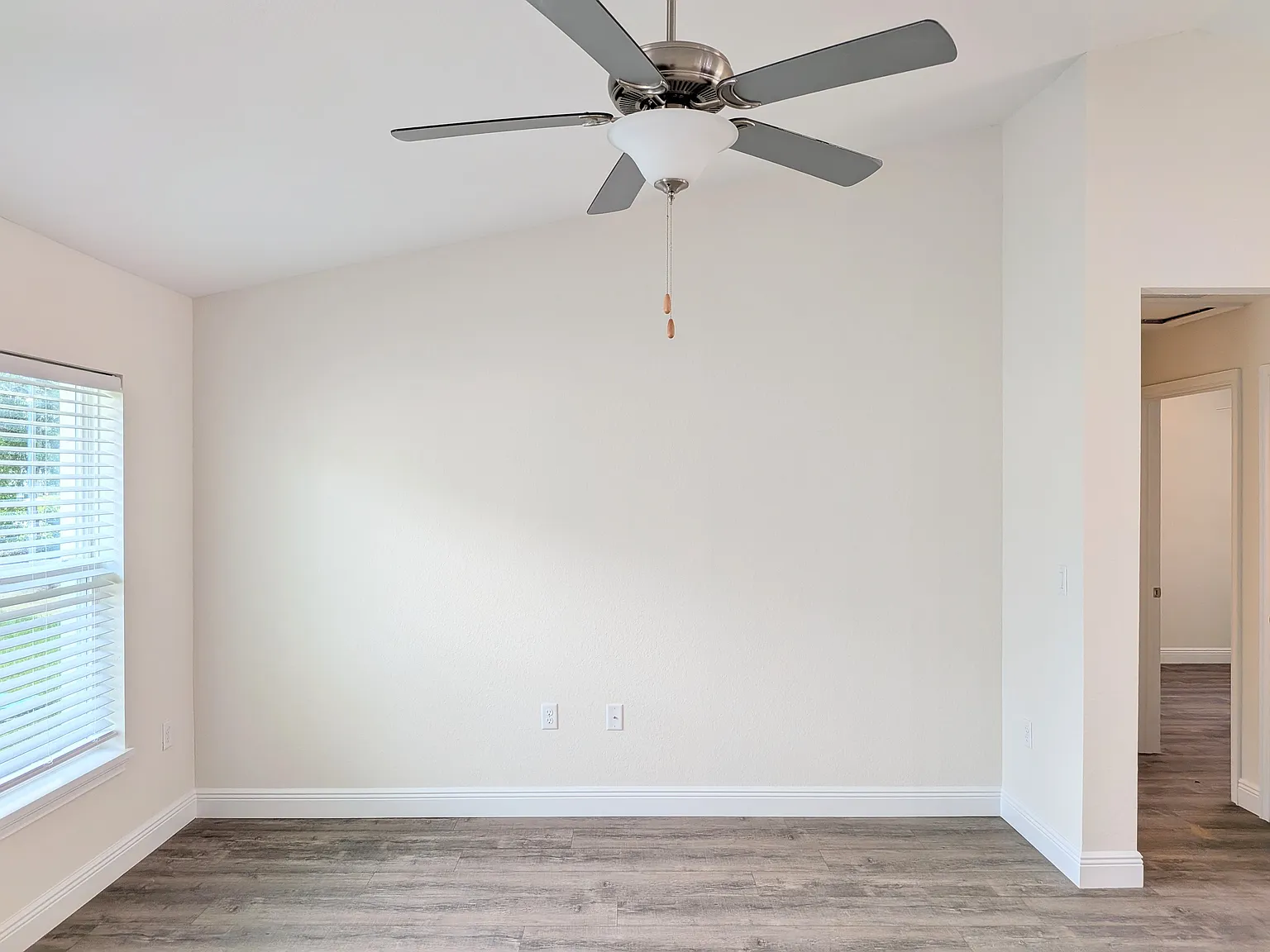 3 bed, 1453 sqft, $1,875 — Photo 3