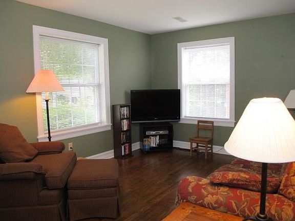 5th image of 260 Preston Ave