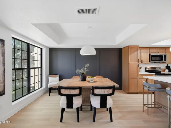 8330 N 21ST Drive #J203, Phoenix, AZ 85021