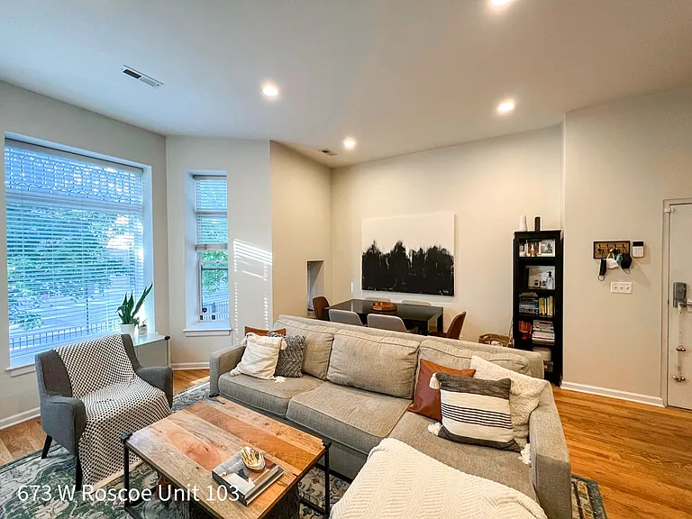 673 W. Roscoe St. — Photo 7