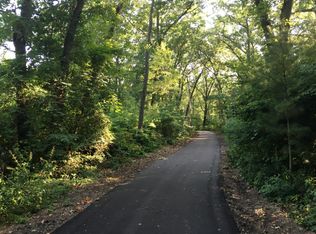 Indian Point Rd, Saugatuck, MI 49453