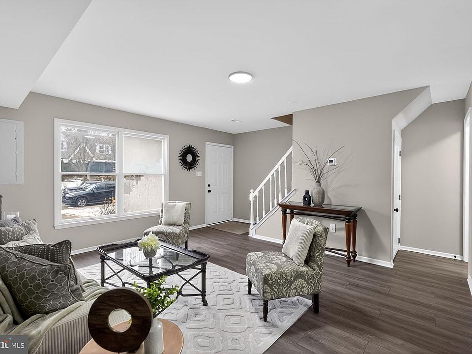 1st image of 457 E Vernon Rd