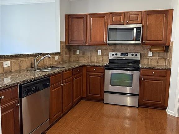 4th image of 6271 Spring Knoll Ct