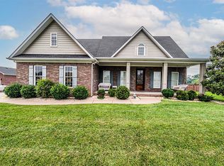 1872 Affirmed Cir, Bowling Green, KY 42104