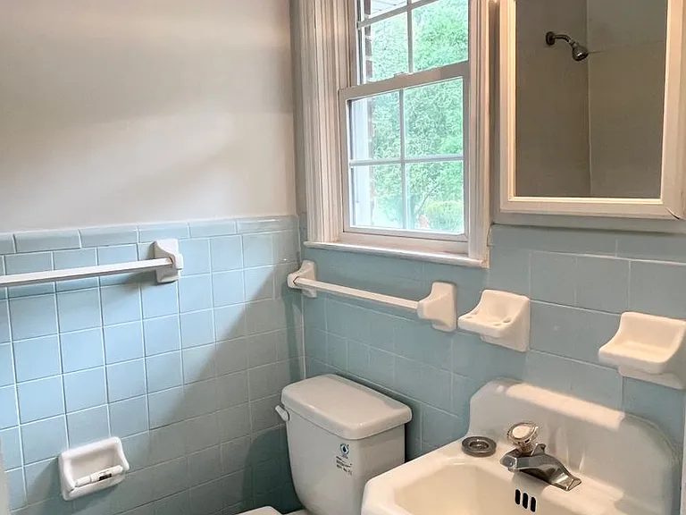 116 Symons St — Photo 14