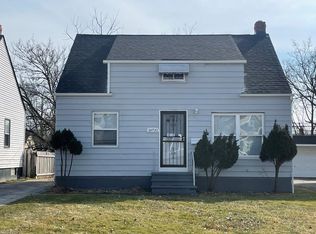 18720 Fairway Ave, Maple Heights, OH 44137