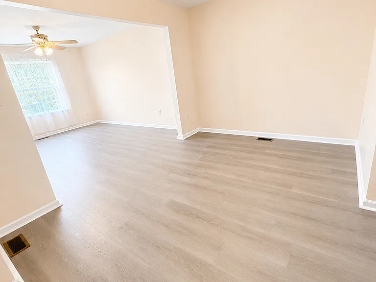 112 Galway Cir — Photo 6