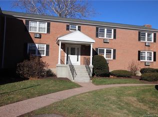 45 Brewster Rd APT A, Glastonbury, CT 06033
