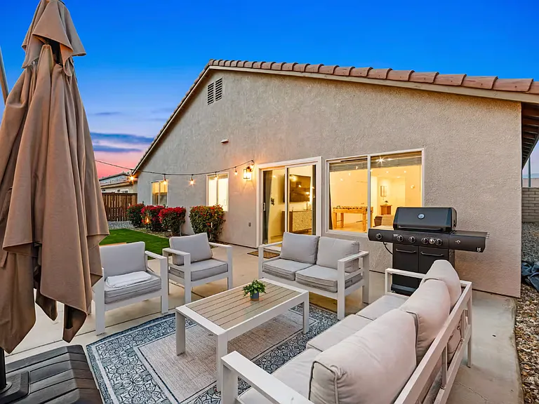 83437 Agua Blanca St — Photo 2