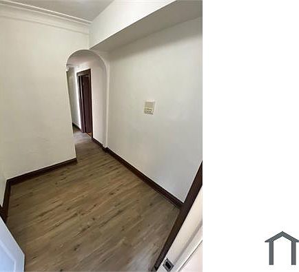 3rd image of 7724 S Marquette Ave Unit 2