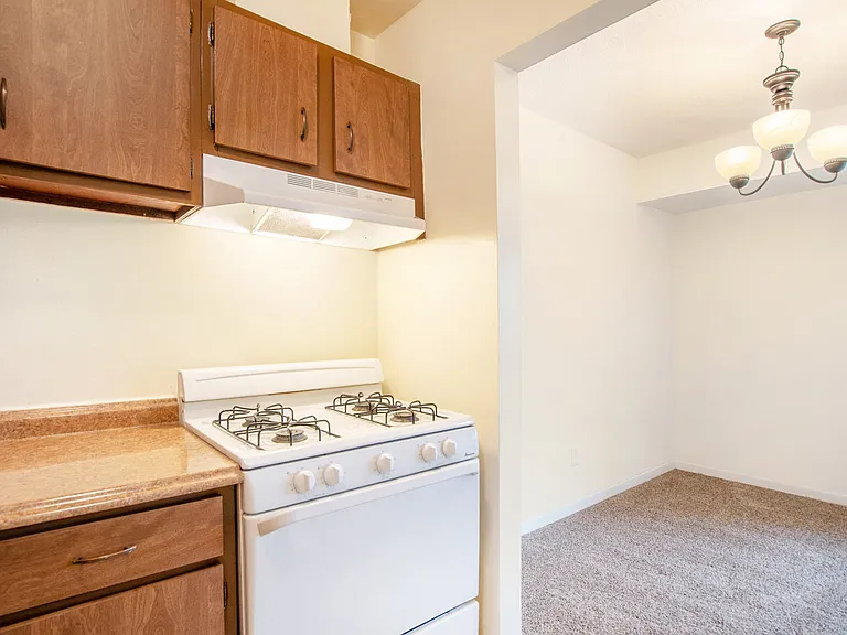 Windridge Apartments — Photo 42