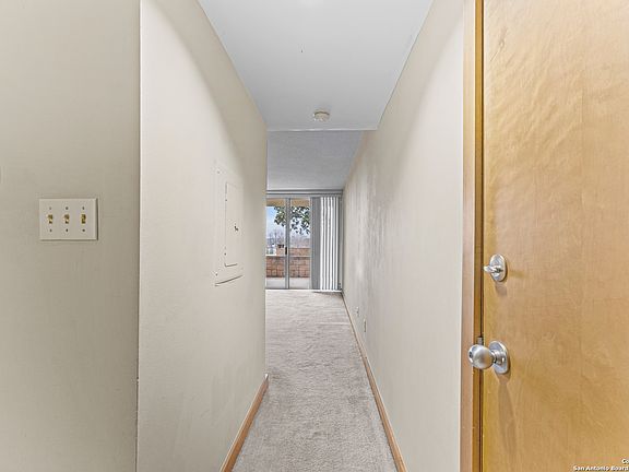 4th image of 1012 Guadalupe St #D1 & G2