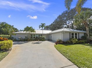 7 Riverview Dr, Sewalls Pt, FL 34996