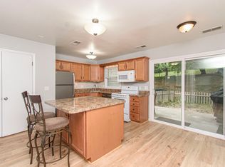 1821 Sussex Rd, Blacksburg, VA 24060