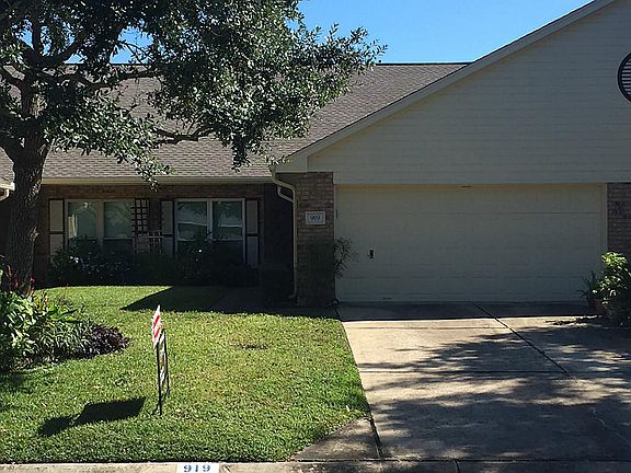 2nd image of 919 Woodfern Glen Ln