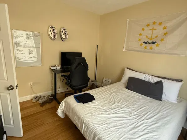 24 Pratt St, Allston, MA