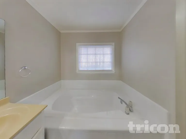 2796 Mountbery Dr — Photo 11