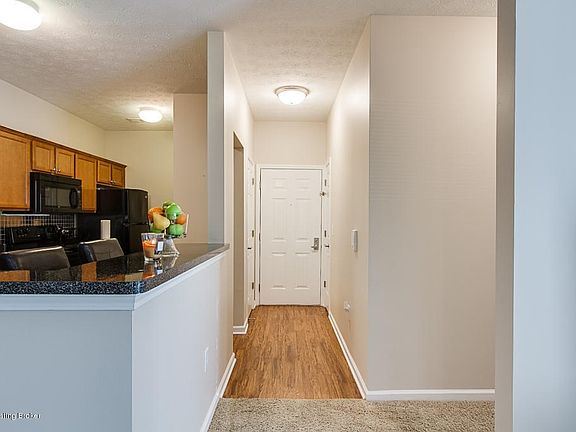 2603 Bradford Commons Dr-3