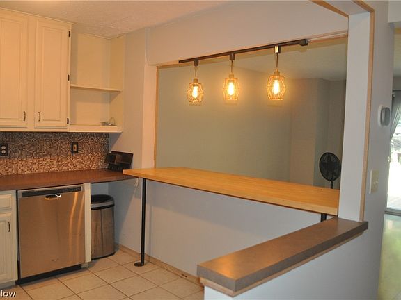 4th image of 1193 Pinecrest Pl