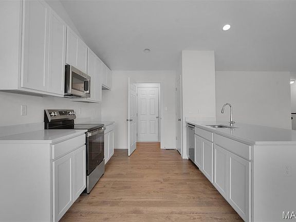 7th image of this home