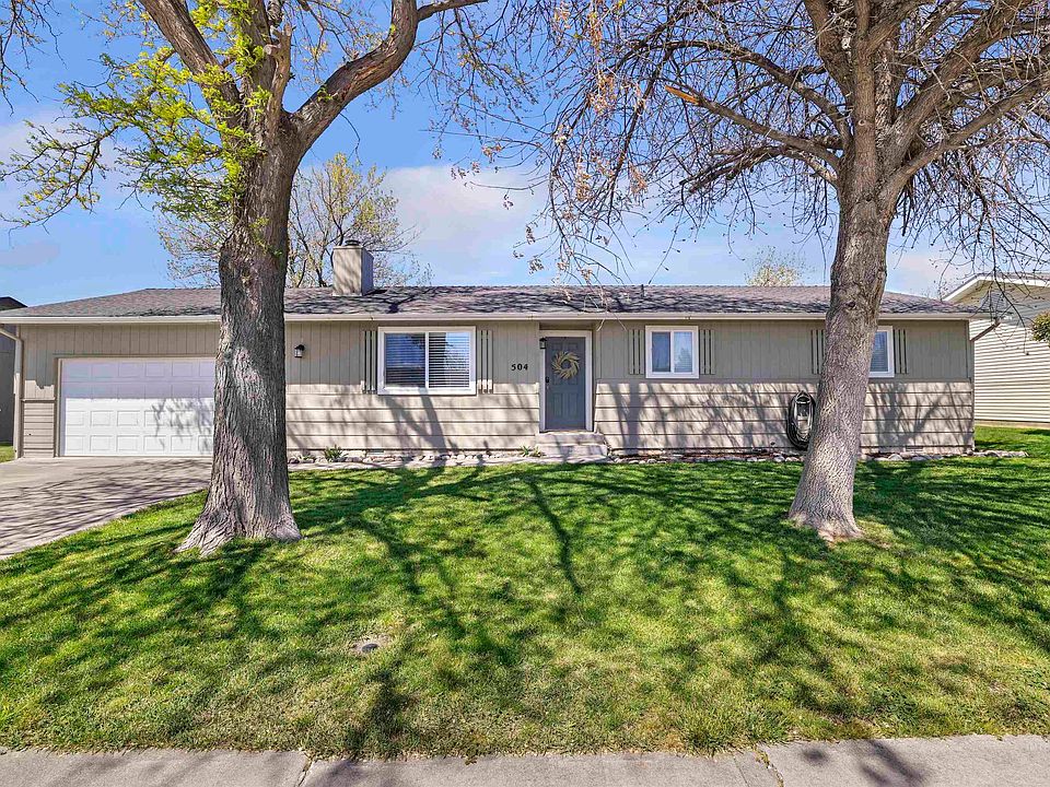 1st image of 504 Gem Dr