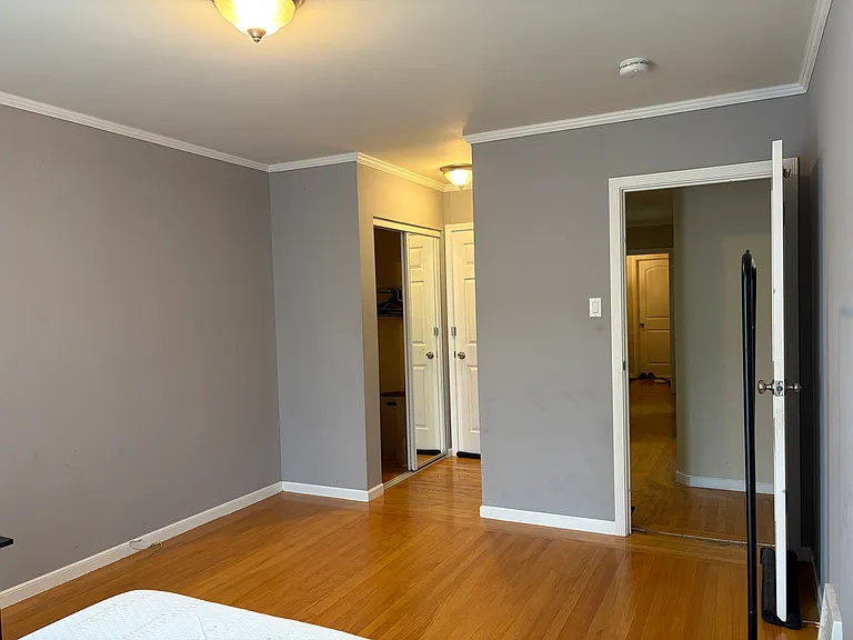 92 Meadowbrook Dr — Photo 1