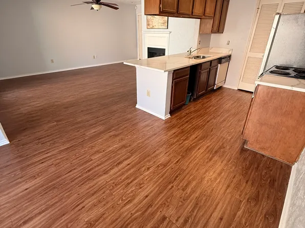 2535 Wedglea Dr APT 222, Dallas, TX 75211