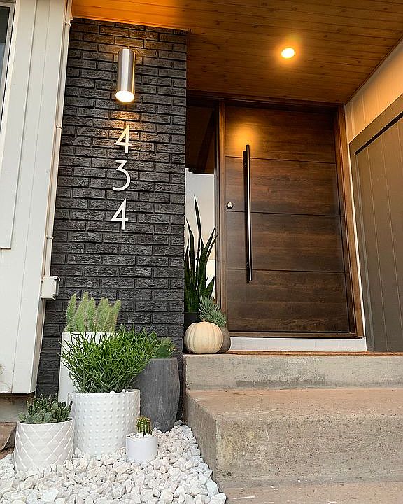 2nd image of 434 City View Ln