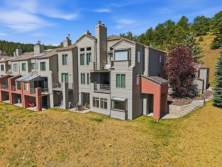 680 Ridgeside Dr #1 — Photo 34