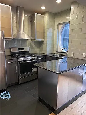 Rented by Fifth & Forever LLC | media 20